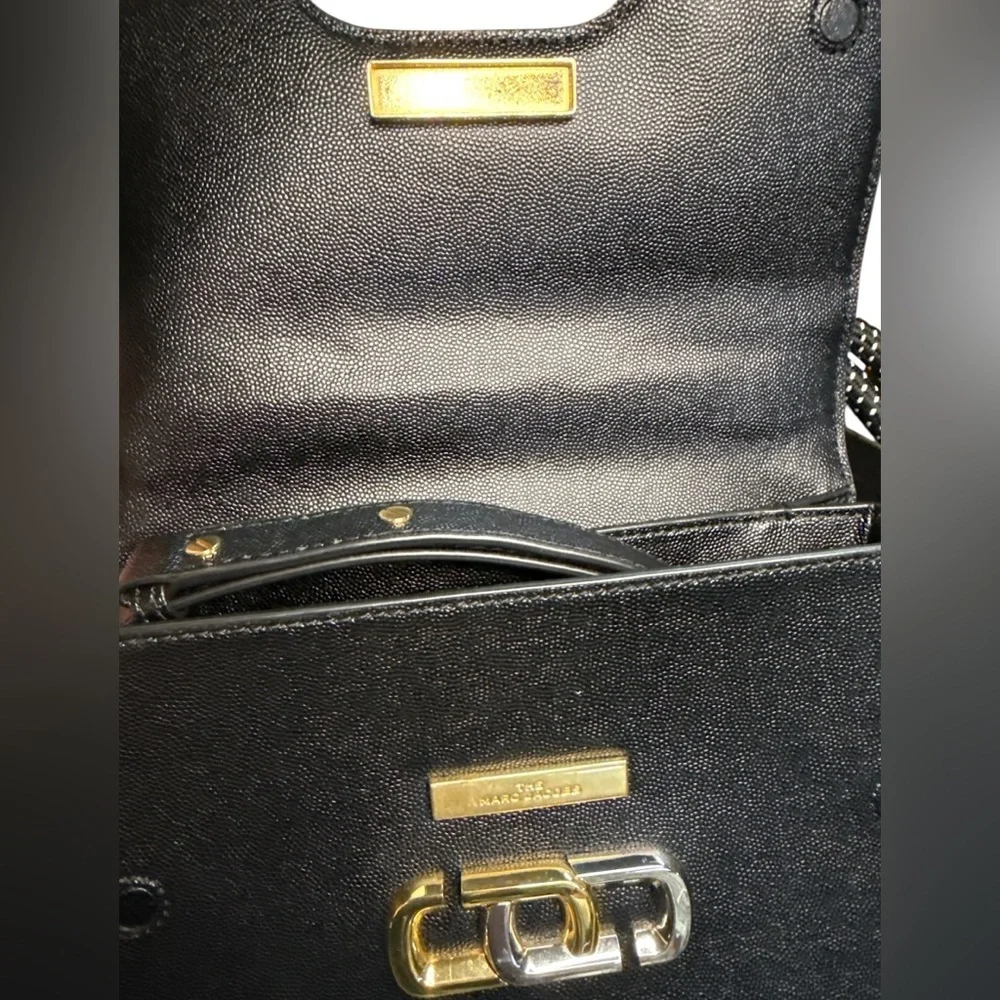 The Marc Jacobs J Link Black Leather Shoulder Bag - Picture 13 of 14